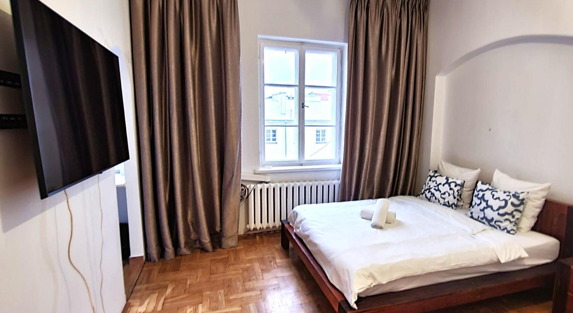 Art Dreams Apartament Chmielna 5 Warsaw Exterior photo